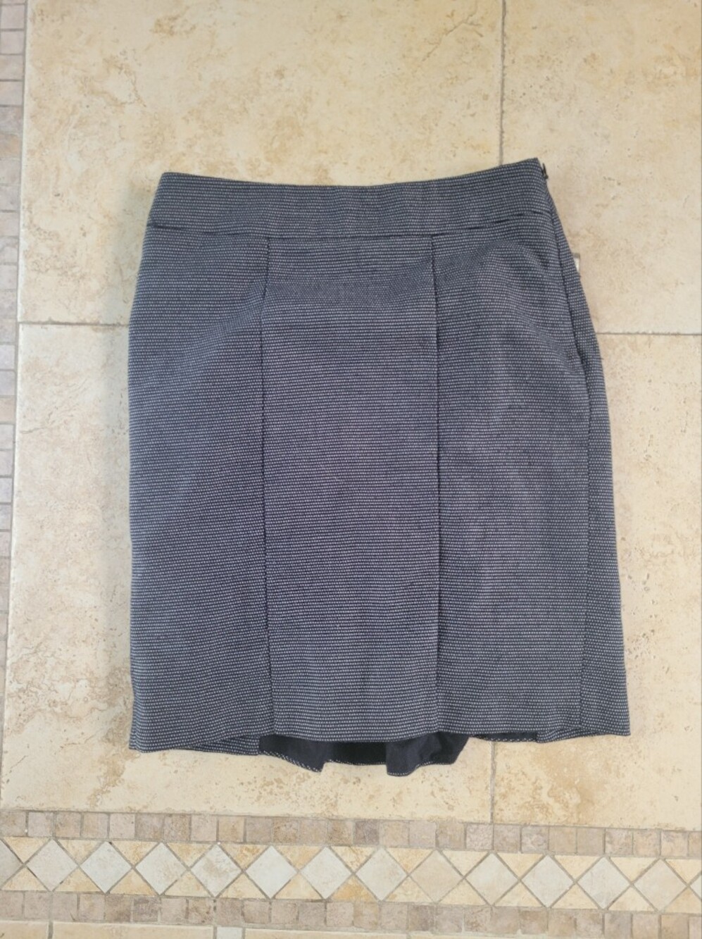 White House Black Market Classic Textured Pencil Skirt - Black/Gray